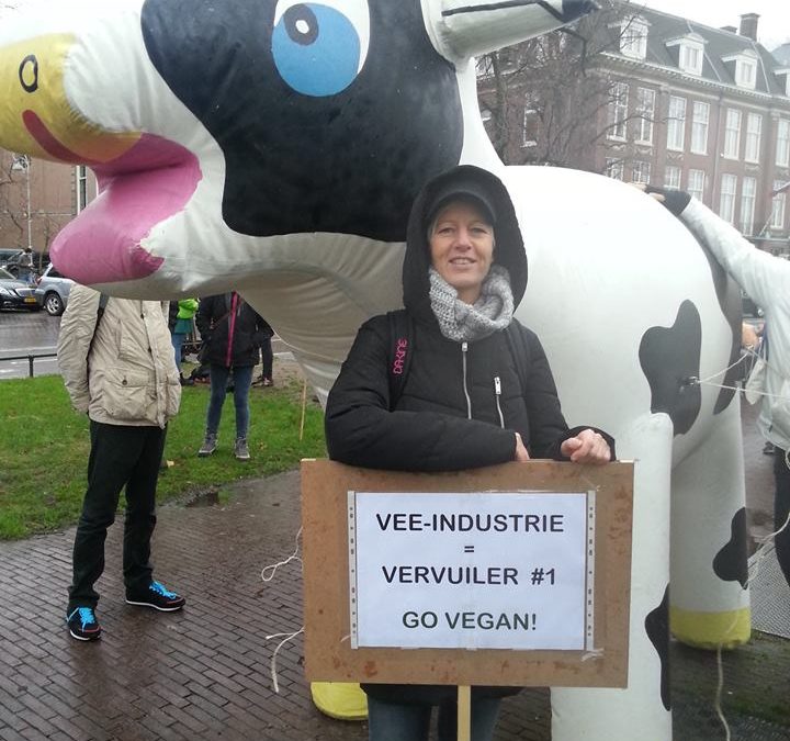 Vegan Church aanwezig bij de Klimaatparade